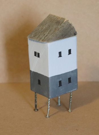 Tiny House on stilts #1978
